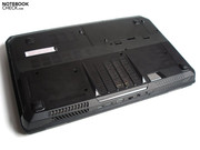 Selbst unter Last bleibt das Gehäuse angenehm kühl.