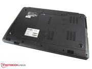 Boden, Display und Tastatur sind matt.