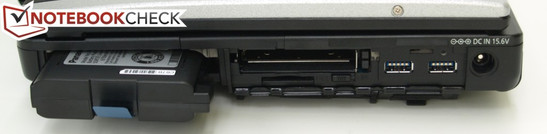 Rechte Seite: Akku, PCCard, ExpressCard, WiFi-Hauptschalter, 2x USB-3.0