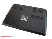 Die Bodenplatte lässt sich komplett entfernen.