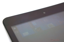 Deutlicher Abstand zwischen Glas und Panel