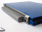 Leider steht jedoch schon die 6-Zellen Variante deutlich aus dem Gehäuse hervor.