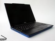 Das 13.3 Zoll LED Display bietet jedoch eine ausgezeichnete Helligkeit und kann aufgrund der matten Oberfläche auch bedenkenlos im Freien eingesetzt werden.