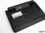 Auf weichen Unterlagen kann das Notebook sehr warm werden.