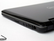 Nichts desto trotz können sich die drei USB 2.0 Anschlüsse, als auch der überaus brauchbare VGA-Port durchaus sehen lassen.