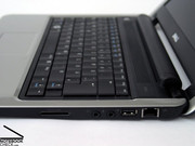 Von dem etwas größerem Formfaktor profitiert vor allem auch die Tastatur, die nun eine beinahe vollwertige Eingabeoberfläche anbietet.