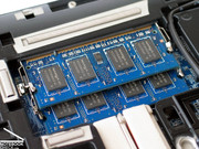 Dank Intel Montevina Plattform lässt sich der Laptop mit maximal bis zu 8 Gigabyte Arbeitsspeicher aufrüsten.