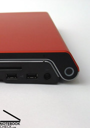 Alles in allem präsentiert sich das Studio 17 aber als durchaus robustes und kompaktes Notebook.