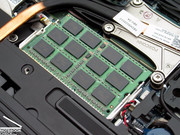 Beim Arbeitsspeicher setzt Dell voll und ganz auf DDR3 Module mit einer maximalen Bestückung von 4GB.