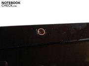 Die integrierte Webcam löst mit 1.3 Megapixeln auf.