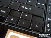 Selbst die Pfeiltasten sind ausreichend dimensioniert.