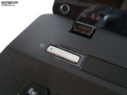 Der spiegelnde Displayrahmen verschmutzt äußerst schnell.