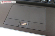 Das 90 x 45 mm große Touchpad hat Schleifpapier-Charakter.