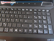 Neben dem linken ist auch das rechte Tastaturareal betroffen.