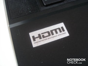 Der HDMI-Aufkleber stellt den einzigen Aufkleber des Gehäuses dar