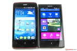 Display-Vergleich mit dem Nokia X (rechts).