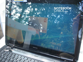 Starke Spiegelungen im Außenbereich