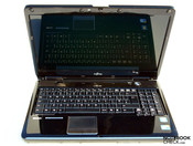 Fujitsu Lifebook AH 550
