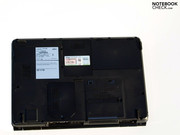 Vor allem an der Unterseite wird das Gerät besonders bei geringer Last ziemlich warm