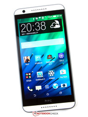 Das Display misst 5,5 Zoll und löst mit 720p auf.