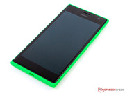 4,7 Zoll misst das AMOLED-Display.