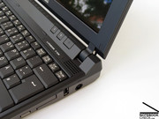 ...sondern auch zu einem besonders hochwertig wirkenden Materialeindruck welcher die Positionierung im Hochpreis Segment unterstreicht.