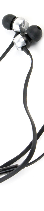 LG legt ein ordentliches Headset bei.