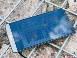 Das LG G3 bei leichter Bewölkung.