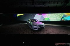 Mit 50.000 Dollar ist er dadurch für Anwender die diese Leistung benötigen relativ günstig.