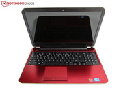 Die Farbwahl betrifft nicht nur den Deckel, sondern auch die Tastaturumgebung.