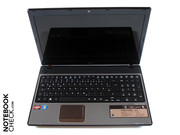 Das Aspire 5551G wirkt für ein 15-Zoll Notebook relativ kompakt.
