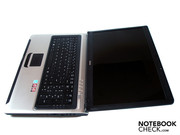 Der maximale Öffnungswinkel beträgt nahezu 180°