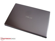 Beim Design hat Asus ganze Arbeit geleistet.