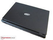 Im hinteren Bereich kommt das Notebook auf knapp fünf Zentimeter.