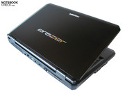 Auf dem Deckel prangt ein schicker Erazer-Schriftzug.