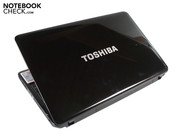 Die Oberflächen sind mit einer feinen Textur versehen.