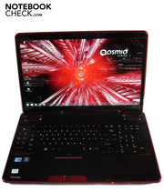 Das Qosmio X500 in seiner ganzen Pracht. Wir empfanden das Design als sehr gelungen