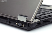 Ein gutes Zeugnis können wir allerdings den robusten Metallscharnieren ausstellen,...