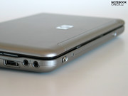 Das HP Mini 2140 Netbook kehrt zur Optik des 9-Zöllers, Mini 2133 zurück.