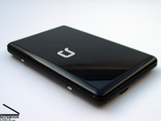 Klein, flach, leicht und vor allem glänzend - So präsentiert sich das HP Compaq Mini 701eg Notebook.