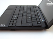 Diese liegt lt. HP bei 92% der Größer einer herkömmlichen Notebook Tastatur, und lässt sich damit überaus angenehm bedienen.