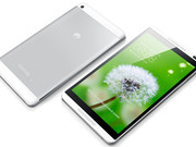 Metall und Kunststoff zeigen sich auf der Rückseite.