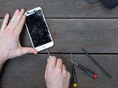 iCracked: Reparatur von Smartphone und Tablet direkt beim Kunden