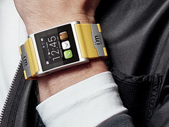 Smartwatches: Stiftung Warentest vergleicht cookoo, i’m Watch, Pebble, Galaxy Gear und SmartWatch 2