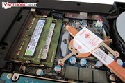 Der 15-Zöller muss sich mit zwei RAM-Slots begnügen (maximal 16 GByte).