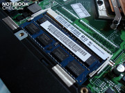 Vier GByte RAM (2x 2048 MByte) sind bereits verbaut.