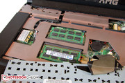 Zwei der vier RAM-Slots verbergen sich unter der Tastatur.