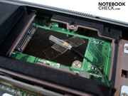 Ein Steckplatz ist für 3.75G/HSPA-Module gedacht.