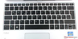 Die Tastatur mit Touchpad
