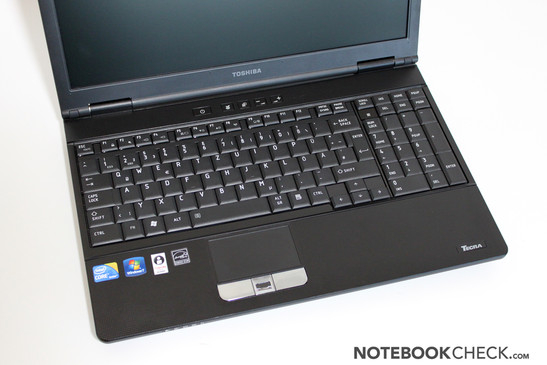 Tastatur mit Ziffernblock & Touchpad mit integriertem Fingerprintreader